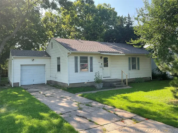 3223 S Jamestown Ave, Tulsa, OK 74135