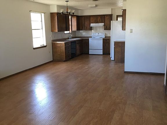 2nd image of 1017 N Wells St