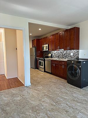 5th image of 34-07 11th St #2