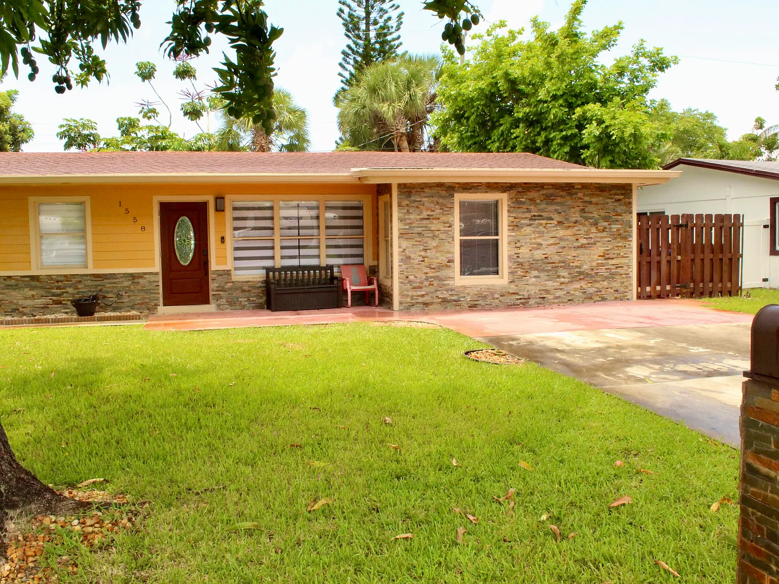 1 bed, 1.0 bath, 1511 sqft, $2,500 — Photo 2