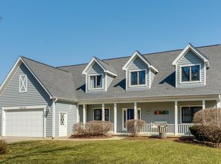 24516 W Stonebridge Dr, Antioch, IL 60002