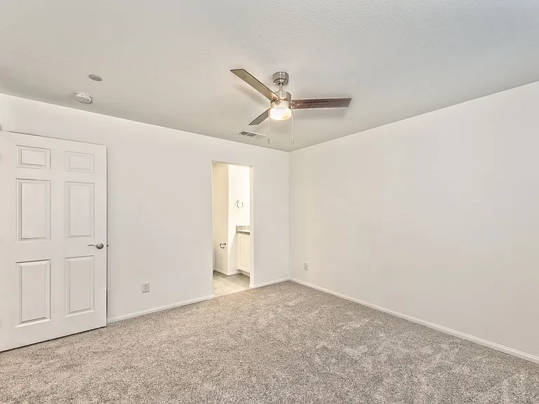 624 Sedum Ave — Photo 3