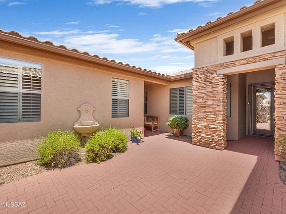 4th image of 63176 E Harmony Dr