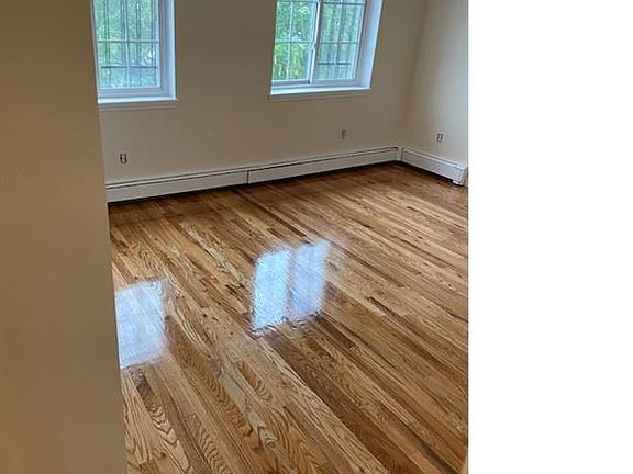 4th image of 2218 Chatterton Ave APT 3
