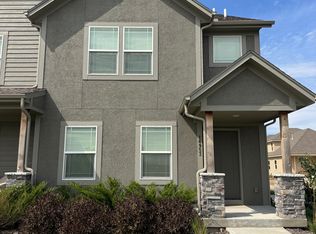 16953 W 164th Ter #1, Olathe, KS 66062