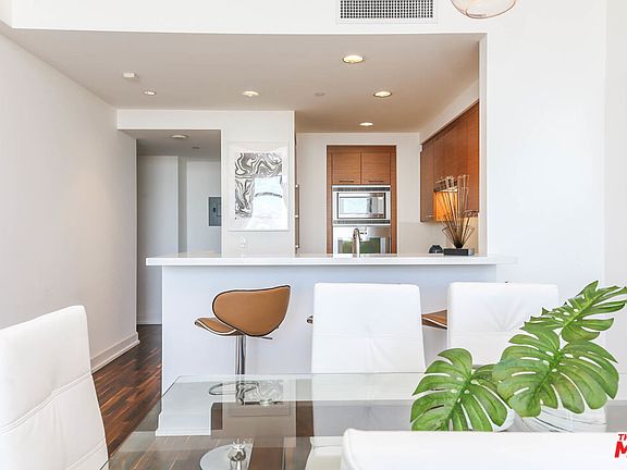 4th image of 900 W Olympic Blvd Unit 36E