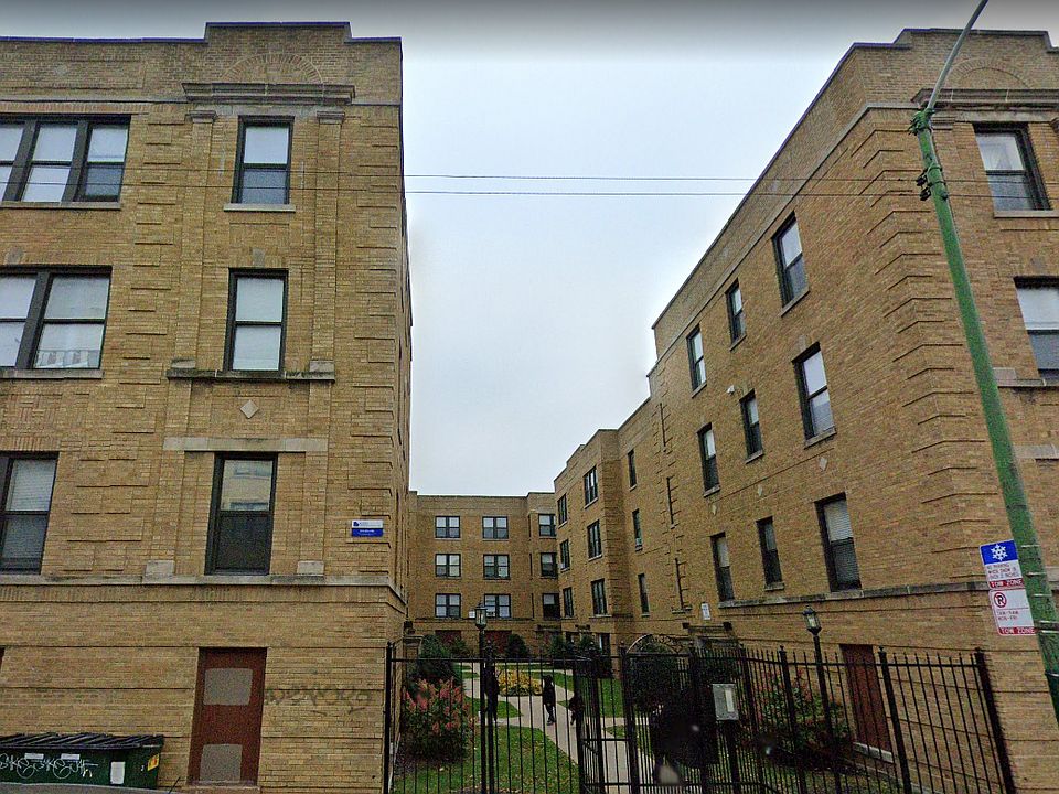 1st image of 2749 N Sawyer Ave #Af13-201