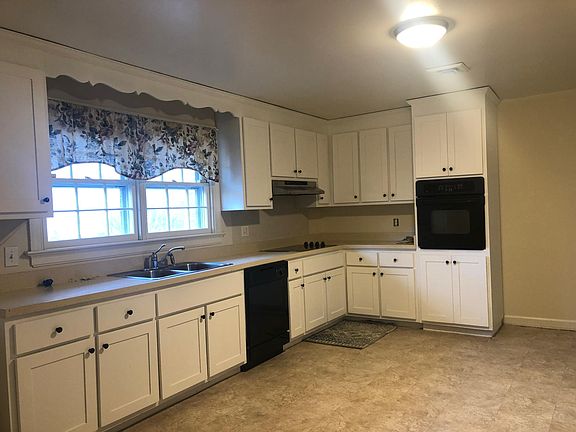 4th image of 7291 Clark Cir