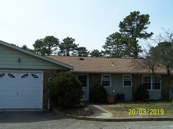 2nd image of 5A Edinburgh Ln #A