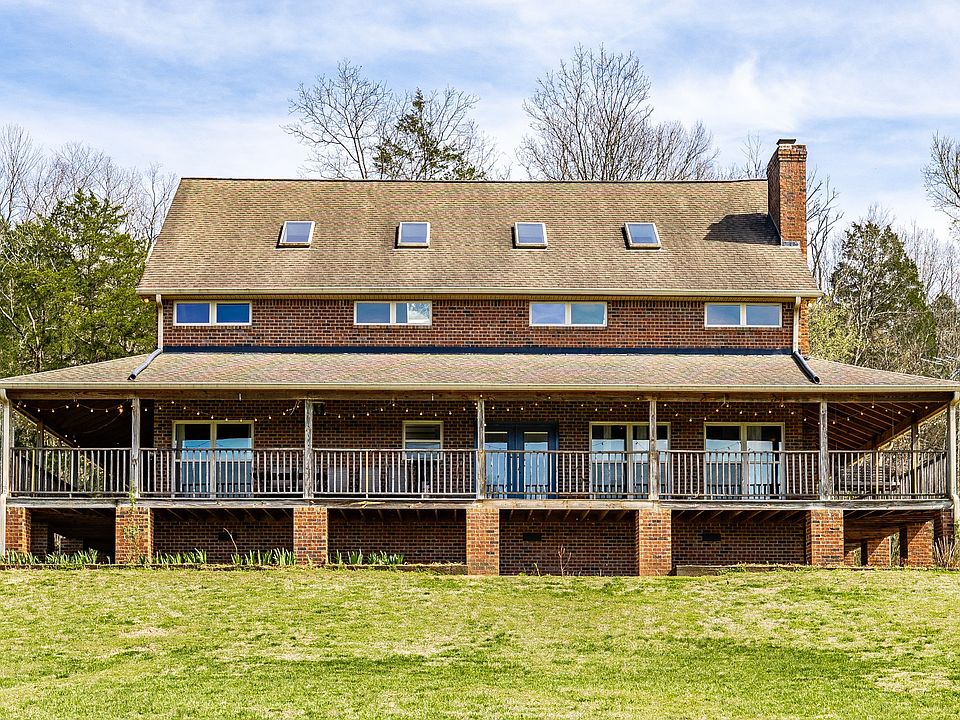 7th image of this home