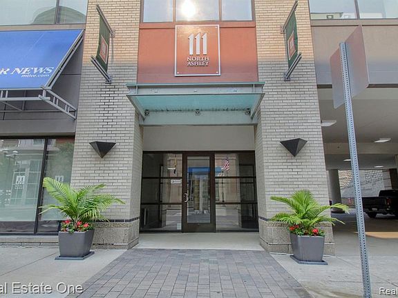 2nd image of 713-111 N Ashley St Unit 713
