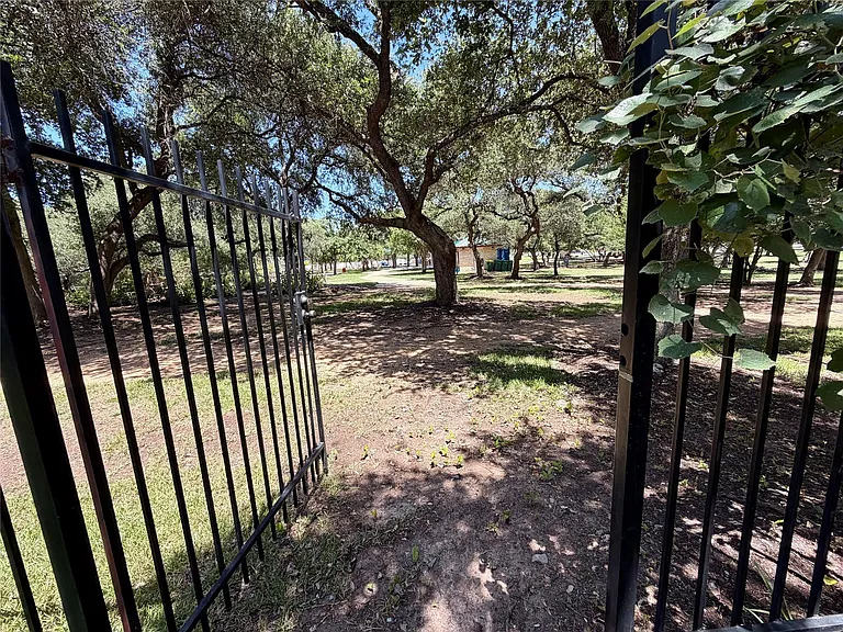 2704 Dagama Ct — Photo 16