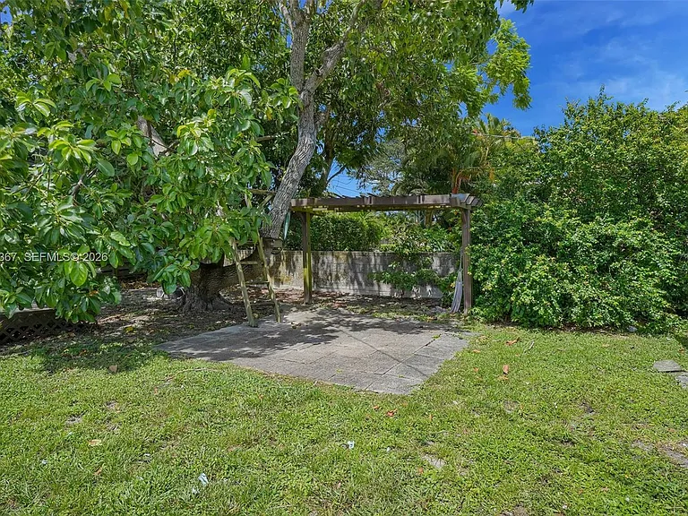 3338 Cleveland St — Photo 22