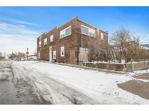 1051 Arkwright Street - 4 Photo 1