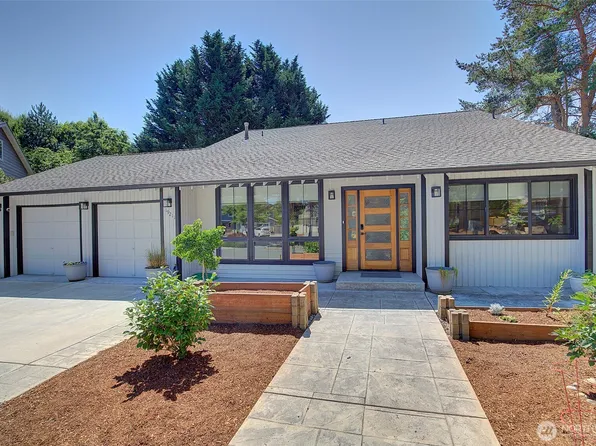 19211 SE 45th Court, Issaquah, WA 98027