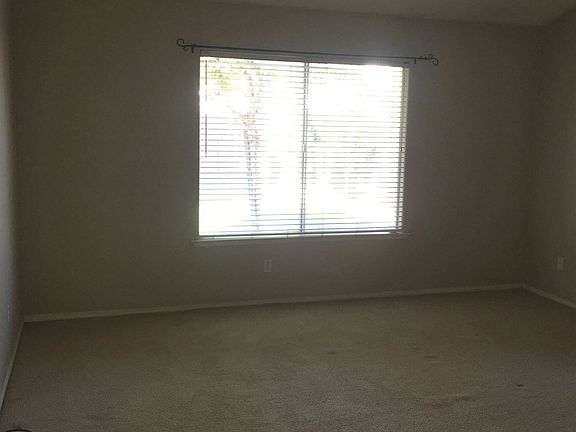 3024 Pine5