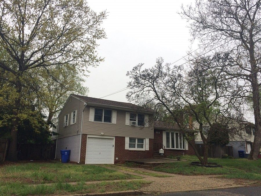 2nd image of 509 Otto Ave