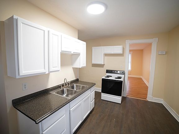 4th image of 817 Jessie St
