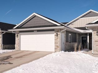 1731 Red Clover St, Holmen, WI 54636