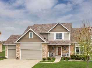 4019 Belair Dr, Urbandale, IA 50322