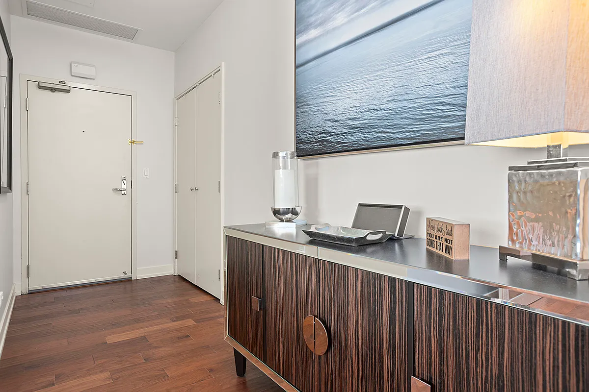 1 bed, 750 sqft, $4,800 — Photo 2