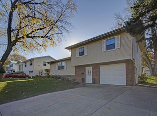 12645 N St, Omaha, NE 68137