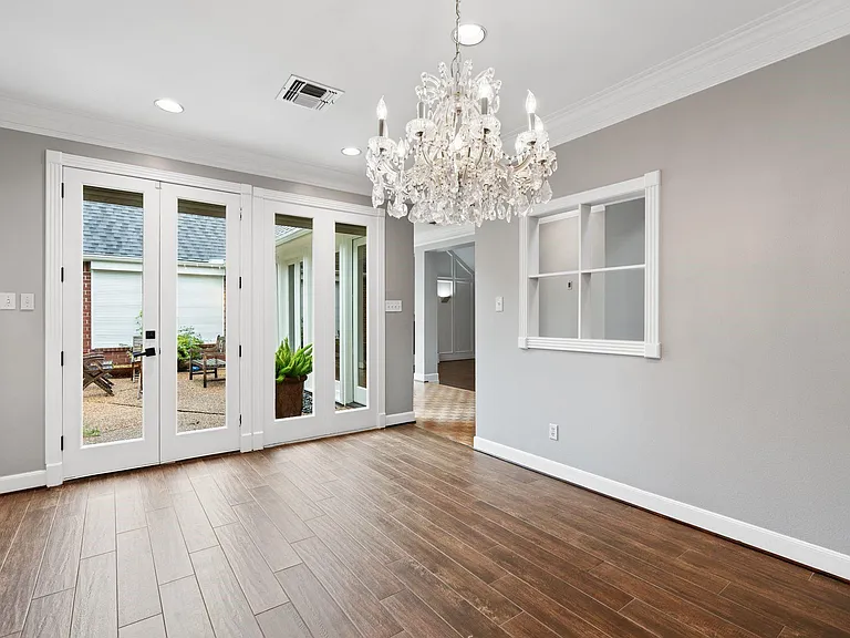 230 Lakeside Blvd — Photo 10