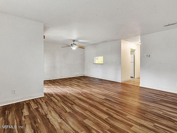 4th image of 1800 PARK Avenue #232