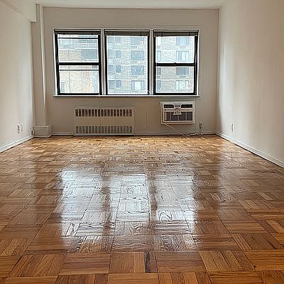 3rd image of 311 E 50th St APT 8E