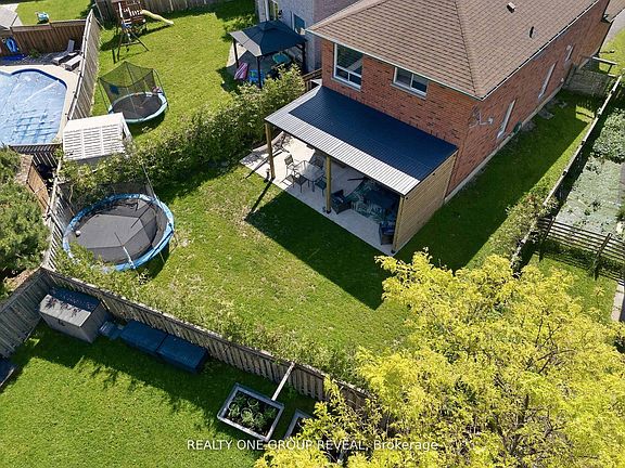 2nd image of 46 Fieldcrest Ave