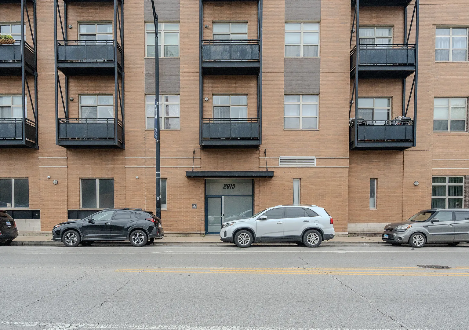 2 bed, $2,995 — Photo 1