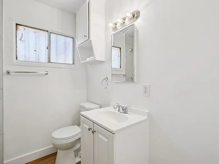 821 E Pine — Photo 33