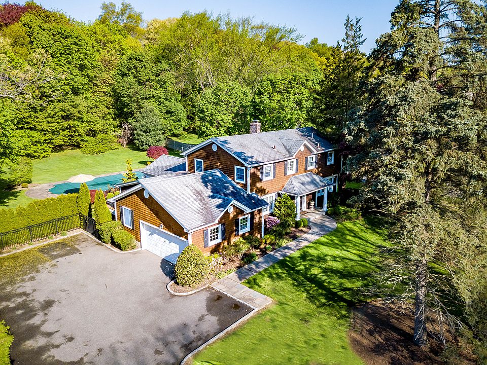 2nd image of 173 Plainview Rd