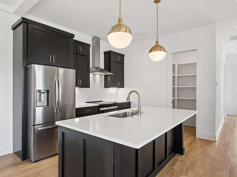 2225 Herman St — Photo 4