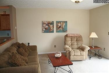 3rd image of 33453 Shelly Ct