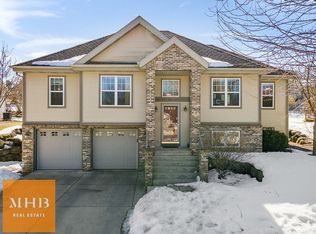 3045 Yarmouth Greenway Dr, Fitchburg, WI