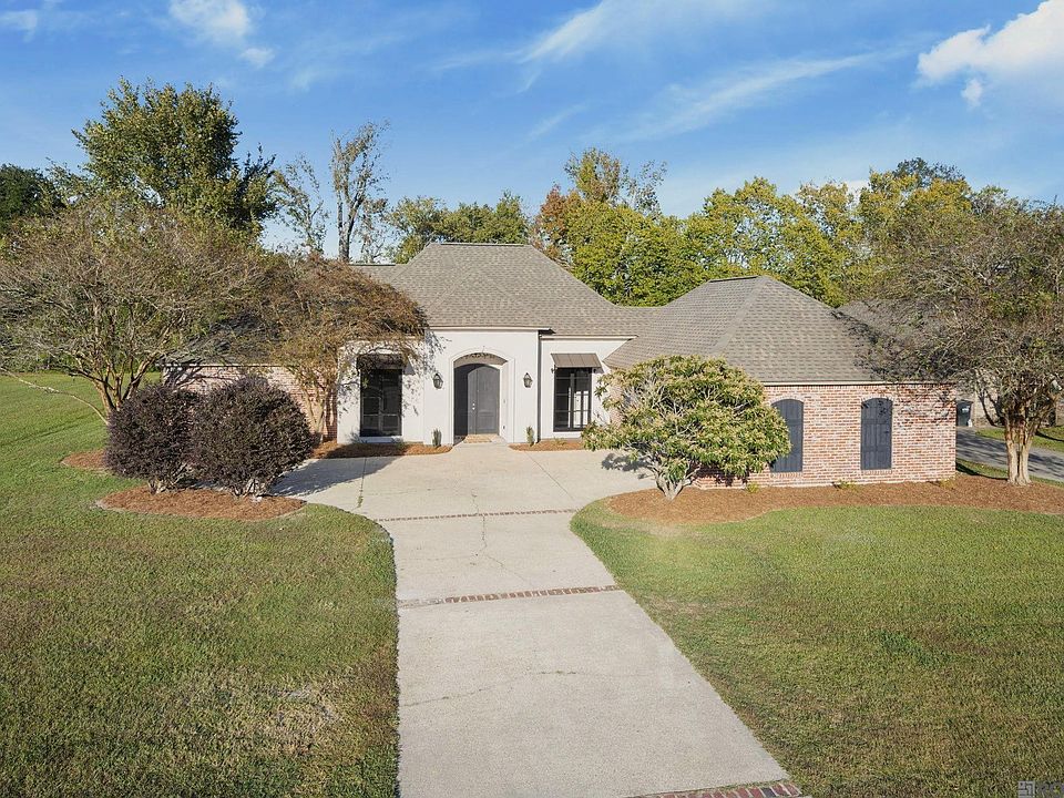 1st image of 8683 R Dawes Dr