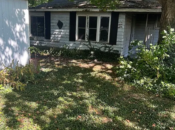 241 N Donovan St, Wellington, IL 60973