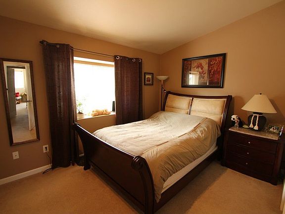 4th image of 2139 NW Pacific Elm Dr