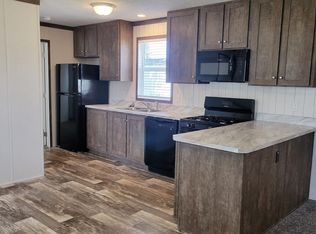 669 Oregon St #669, Belleville, MI 48111