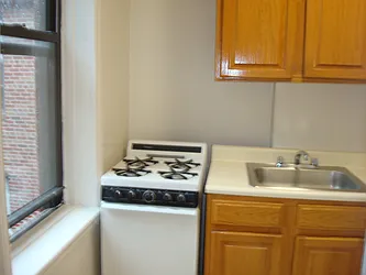 Rented by Realty 2000 Corp