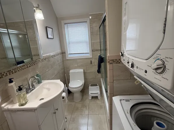19 Goldwin St APT 1, Rye, NY 10580