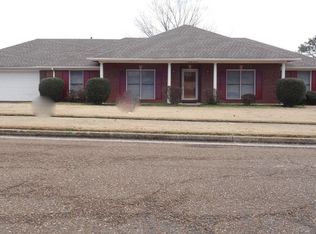 2500 Cisco Cir, Huntsville, AL 35810