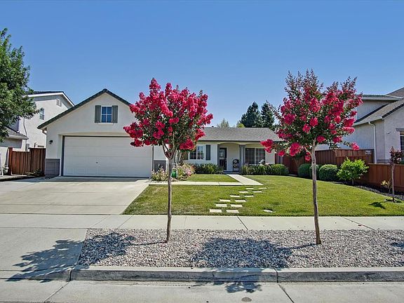 4th image of 1420 Peregrine Dr