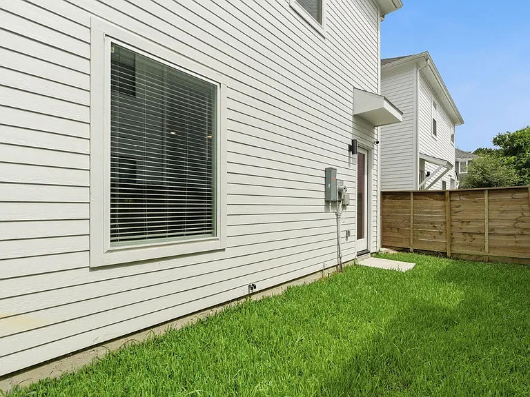 6337 Wheatley St — Photo 25