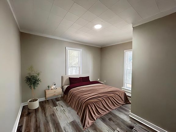 2nd image of 445 Livingston Ave #1