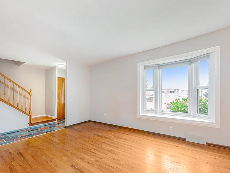 4772 Marian Ave — Photo 7