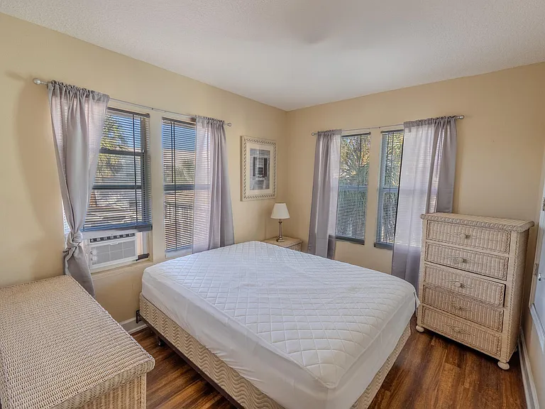 602 Braddock Ave #2 — Photo 11
