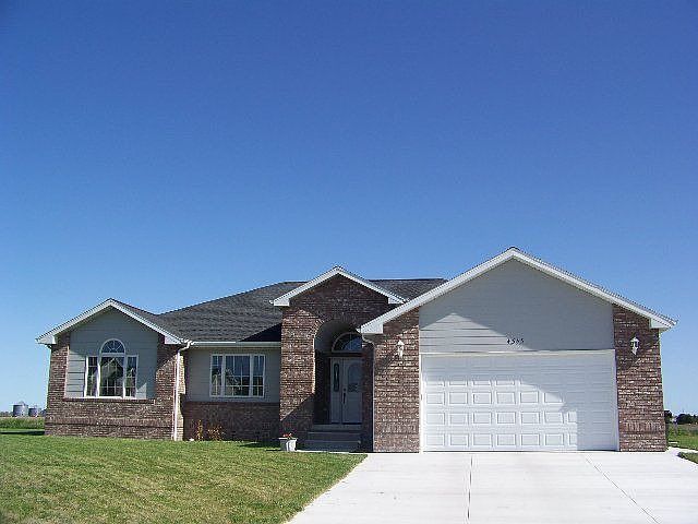 1st image of 4343 Sequoia Dr