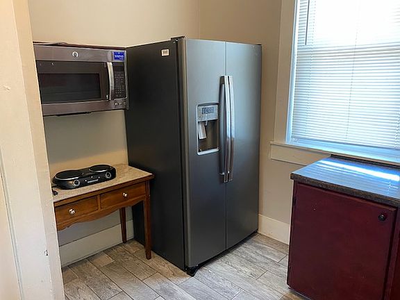 2nd image of 4500 McCart Ave APT 3